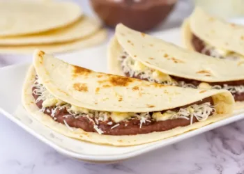 Baleadas para el alma: Honduras celebra su Día Nacional con sabor, tradición y orgullo