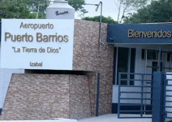 Guatemala busca convertir aeródromo de Puerto Barrios en aeropuerto internacional