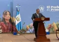 Arévalo promete no dejar solos a los migrantes guatemaltecos