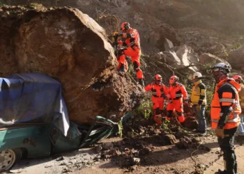 Sube a cuatro el número de fallecidos por sismos en Guatemala; gobierno dice que intensifica respuesta humanitaria