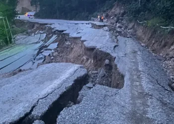 Colapsa carretera en Ocotepeque y afecta el paso trifronterizo entre Honduras, Guatemala y El Salvador
