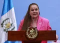 Guatemala ampliará el calendario escolar solo en centros afectados por la huelga docente
