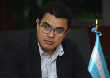 Vicecanciller de Honduras cuestiona a iglesias y empresarios tras difusión de narco video vinculado a diputado liberal