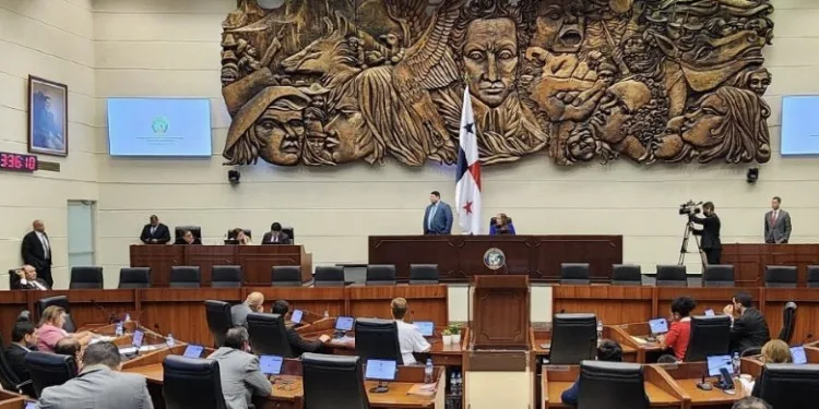 Cámara de Comercio de Panamá insta a conformar comisiones legislativas con urgencia y rechaza repartos políticos