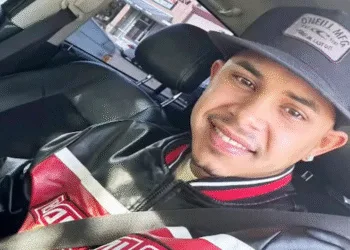 Venezolano presenta demanda contra EE. UU. por haberlo enviado al CECOT de El Salvador