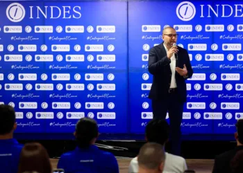 Hermano de Nayib Bukele anuncia candidatura a la presidencia de la Federación Salvadoreña de Fútbol