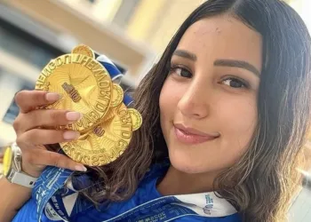 Patinadora Ivonne Nóchez conquista doble oro en Mundial Chengdú 2025 y hace historia para El Salvador