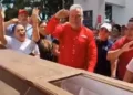 Honduras: Oficialismo arremete contra alcalde de San Pedro Sula por uso de ataúdes contra Libre y candidata Rixi Moncada