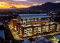 Bukele inaugura renovado mercado capitalino tras incendio de 2021 en San Salvador