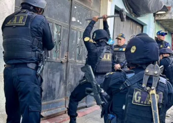 Guatemala: Ministro de Gobernación vuelve a condenar asesinato de policía y detalla resultados de operativo contra pandilleros