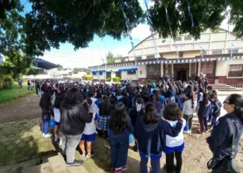 Guatemala inicia recuperación de clases tras paro docente que afectó a más de 300 mil estudiantes