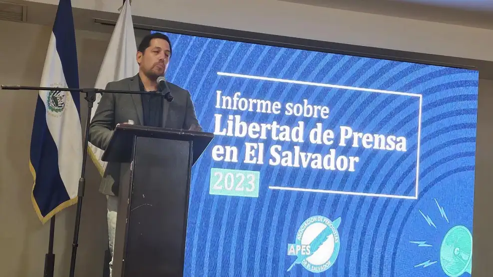 Asociación de Periodistas de El Salvador denuncia que ley de agentes extranjeros es “asfixiante” y limita cooperación internacional