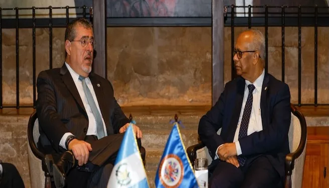 La OEA respalda a Arévalo y alerta sobre democracia en Guatemala