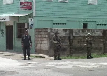 Gobierno beliceño manda a los militares a patrullar las calles por repunte de la violencia