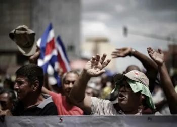 Costa Rica cae en ranking de derechos laborales: destacan vacíos en la protección sindical