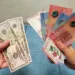 cordobas y dolares