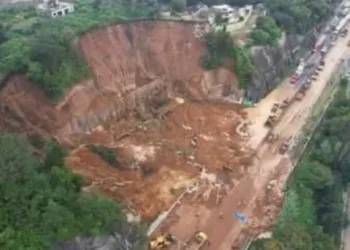 Lluvias en El Salvador, Guatemala y Honduras provocan inundaciones y alertas por deslizamientos