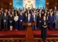 Presidente de Guatemala denuncia una “embestida judicial” para dar un golpe de Estado; llama a fiscal general y a juez “enemigos de país”