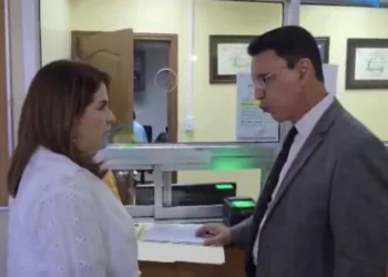 Consejera electoral denuncia a periodistas por difamación en medio de tensión previa a los comicios generales en Honduras