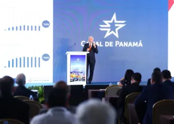 El Canal de Panamá invertirá $2,600 millones en dos nuevos puertos para 2029