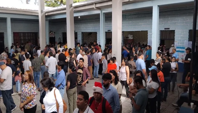 El 59% de las urnas abrieron con retraso en elecciones hondureñas