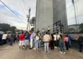 Hondureños a contrarreloj: miles intentan obtener el documento para votar a menos de 48 horas de las elecciones