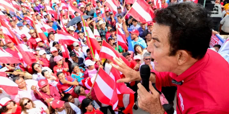 Nasralla ganaría con 64 % las presidenciales de Honduras, según el mercado de predicciones más grande del mundo