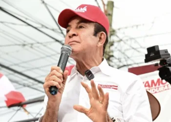 Candidato liberal hondureño anuncia sus primeros decretos si gana las elecciones: Comisión contra la Corrupción, tratado de extradición y gobierno digital
