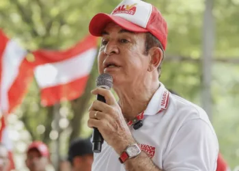 Candidato liberal acusa al jefe del ejército de Honduras de intervenir en el proceso electoral y violar la Constitución