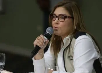 Presidenta del Consejo Electoral de Honduras llama a la calma ante empate técnico entre Salvador Nasralla y Nasry Asfura