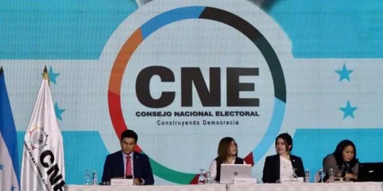 Consejo Electoral de Honduras justifica fallas en la transmisión de resultados mientras crece la incertidumbre