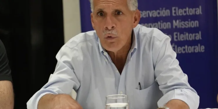 Líder nacionalista afirma que ventaja de Nasralla es “momentánea” y que tendencia electoral se revertirá