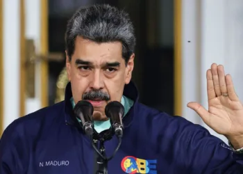 Maduro pidió $200 millones y amnistía total en fallido pacto para huir del poder, según fuentes