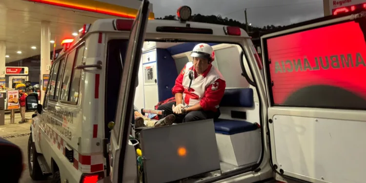 Un ataque armado a bus interurbano en Honduras deja dos muertos y varios heridos en ruta al oriente
