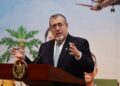 Arévalo suma 62 % de desaprobación, según encuesta en Guatemala