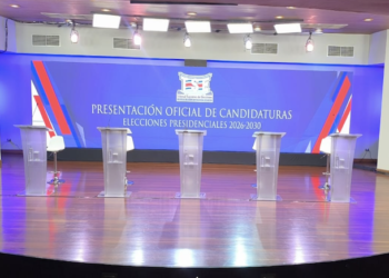 Cinco candidatos disputan el segundo lugar tras la oficialista Laura Fernández en Costa Rica