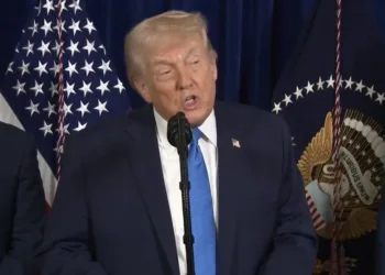 Donald Trump anuncia que EE UU gobernará Venezuela de forma temporal hasta una transición segura