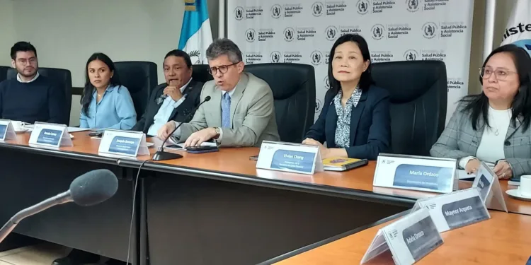 Misión médica de Taiwán recorre hospitales guatemaltecos para fortalecer la atención y cooperación en salud