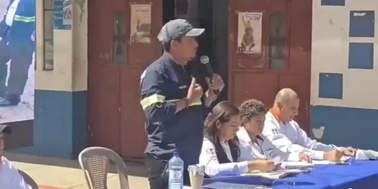 Gobierno de Guatemala responde a las amenazas de alcalde en contra de policías y dice que investigará y sancionará