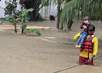Honduras: Inundaciones en Tela dejan barrios anegados y familias evacuadas por lluvias