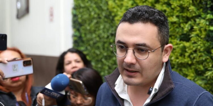 Diputado oficialista del Congreso de Guatemala arremete contra cúpula empresarial y la acusa de intentar influir en ley de puertos