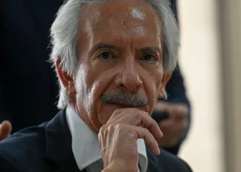 El periodista guatemalteco José Rubén Zamora, preso desde 2022, pasó 15 horas en hospital por complicaciones de salud
