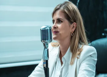 Costa Rica: la oficialista Laura Fernández lidera intención de voto y podría ganar en primera vuelta