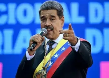 Suiza ordena bloquear posibles activos de Nicolás Maduro y su familia