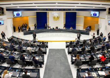 El 55.7 % de los salvadoreños aprueba la reelección presidencial “sin restricciones”, según encuesta