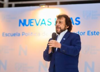 Vicepresidente salvadoreño dice decidieron reformas constitucionales para reelección presidencial indefinida por apoyo popular a Bukele
