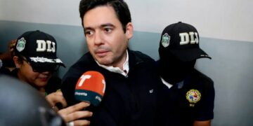Exvicepresidente de Panamá acusado de corrupción pide revoquen su arresto domiciliario e insiste en su inocencia