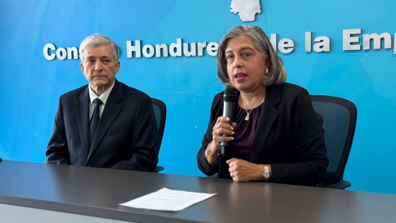 Gobierno de Honduras y sector privado analizan crisis de la empresa estatal de electricidad y deuda de $850 millones