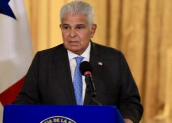 Presidente de Panamá sostiene veto a compañías de la UE tras decisión de mantener al país en listas grises