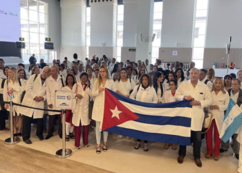 Nuevo gobierno hondureño no renueva acuerdo de médicos cubanos